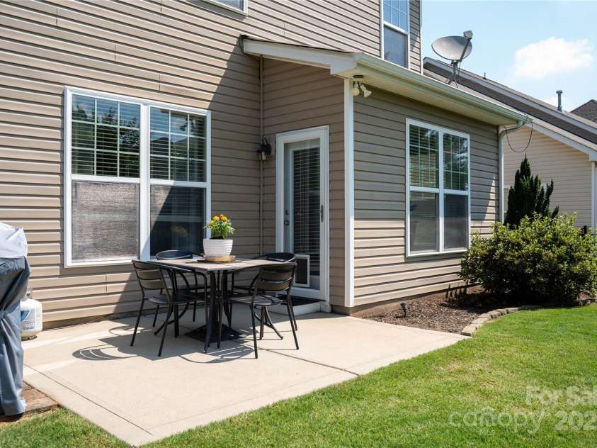 1284 Bridgeford Drive, Huntersville, NC 28078.  MLS# CAR4291230, YatesRealty ID 32322. 