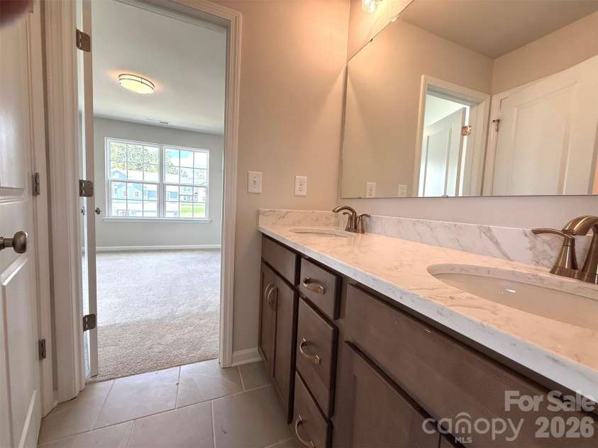 1947 Thicket Drive, Gastonia, NC 28054.  MLS# CAR4382984, YatesRealty ID 32323. Bath 2