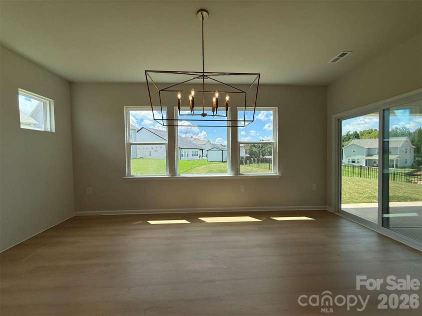 1947 Thicket Drive, Gastonia, NC 28054.  MLS# CAR4382984, YatesRealty ID 32323. Breakfast