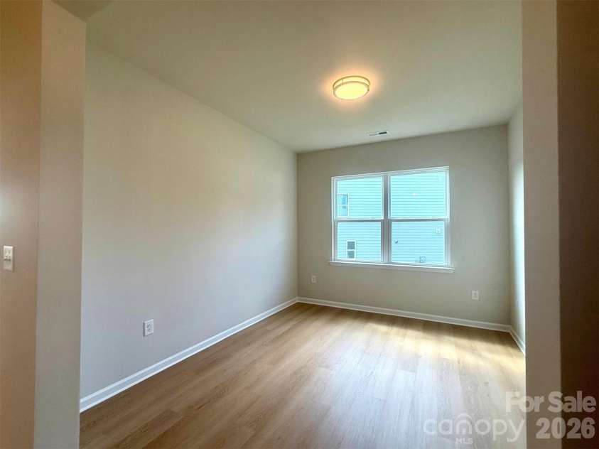 1947 Thicket Drive, Gastonia, NC 28054.  MLS# CAR4382984, YatesRealty ID 32323. Flex Room