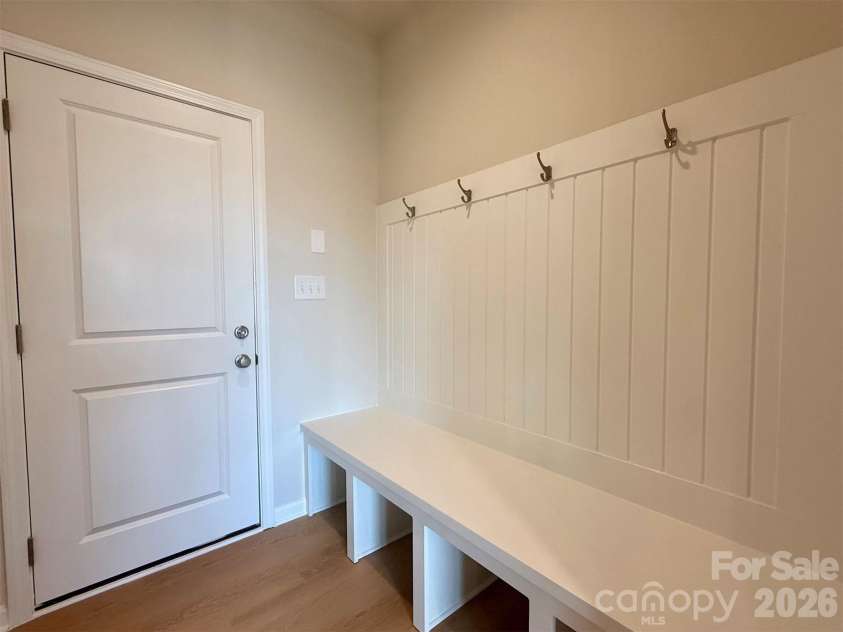 1947 Thicket Drive, Gastonia, NC 28054.  MLS# CAR4382984, YatesRealty ID 32323. Mud Room