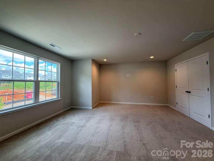 1947 Thicket Drive, Gastonia, NC 28054.  MLS# CAR4382984, YatesRealty ID 32323. Rec Room
