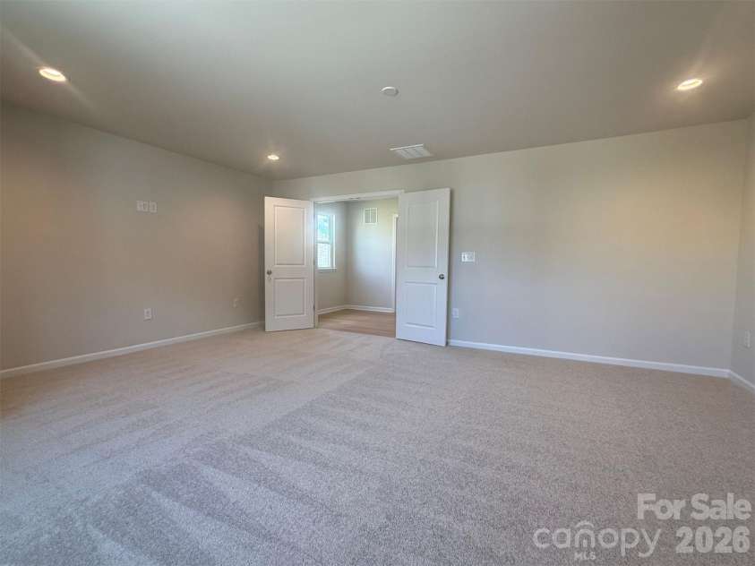 1947 Thicket Drive, Gastonia, NC 28054.  MLS# CAR4382984, YatesRealty ID 32323. Rec Room