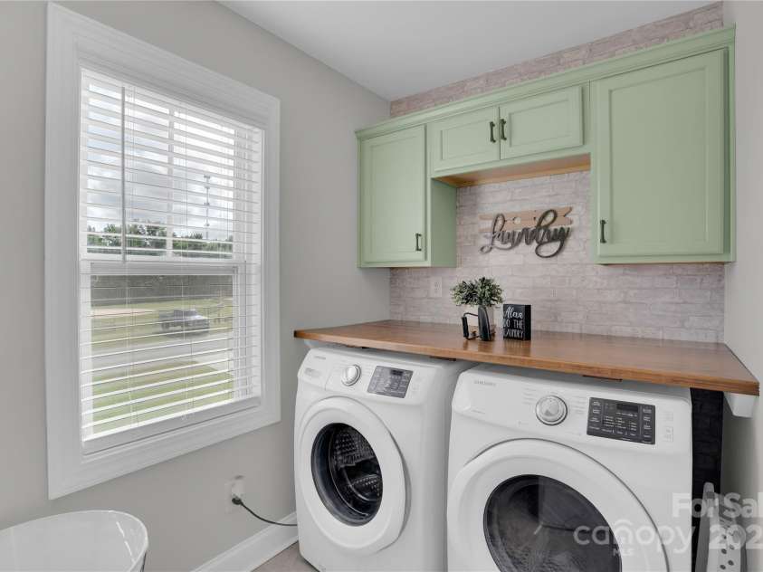 59 Competition Drive, Camden, SC 29020.  MLS# CAR4290152, YatesRealty ID 32325. 