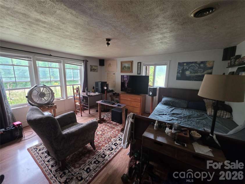 78 Brooks Cove Road, Candler, NC 28715.  MLS# CAR4396533, YatesRealty ID 32325. 
