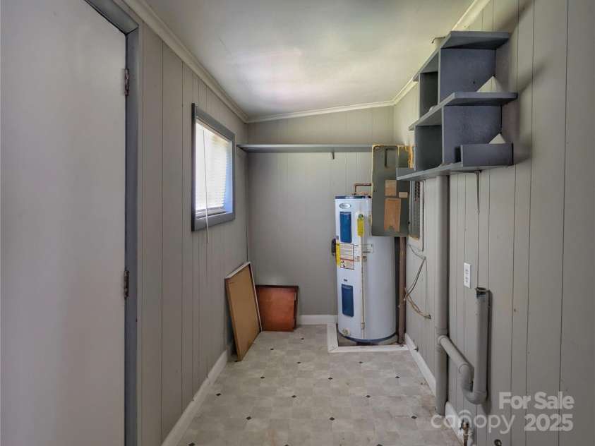 269 Westwood Circle, Waynesville, NC 28786.  MLS# CAR4270301, YatesRealty ID 32326. 