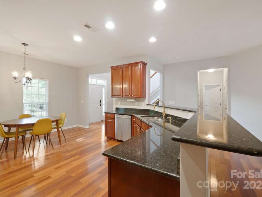 15530 Troubadour Lane, Huntersville, NC 28078.  MLS# CAR4281831, YatesRealty ID 32328. 