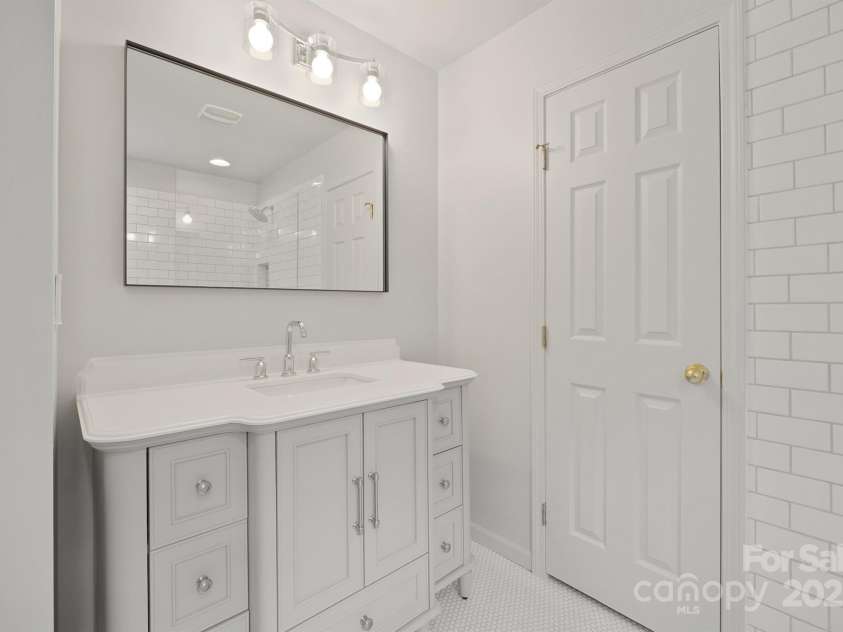 15530 Troubadour Lane, Huntersville, NC 28078.  MLS# CAR4281831, YatesRealty ID 32328. 