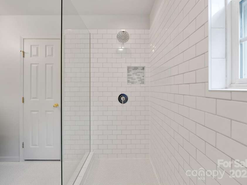 15530 Troubadour Lane, Huntersville, NC 28078.  MLS# CAR4281831, YatesRealty ID 32328. 