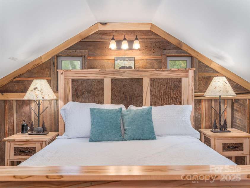 9386 Cruso Road, Canton, NC 28716.  MLS# CAR4315608, YatesRealty ID 32329. 