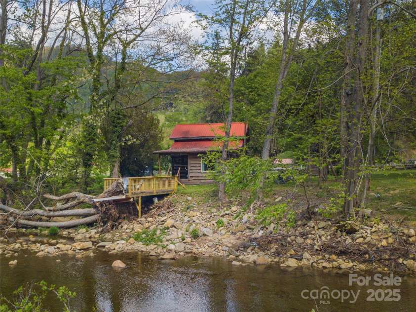 9386 Cruso Road, Canton, NC 28716.  MLS# CAR4315608, YatesRealty ID 32329. 