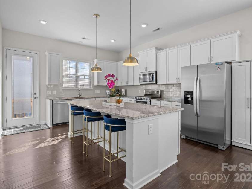 9804 Ainslie Downs Street, Charlotte, NC 28273.  MLS# CAR4225132, YatesRealty ID 3233. 