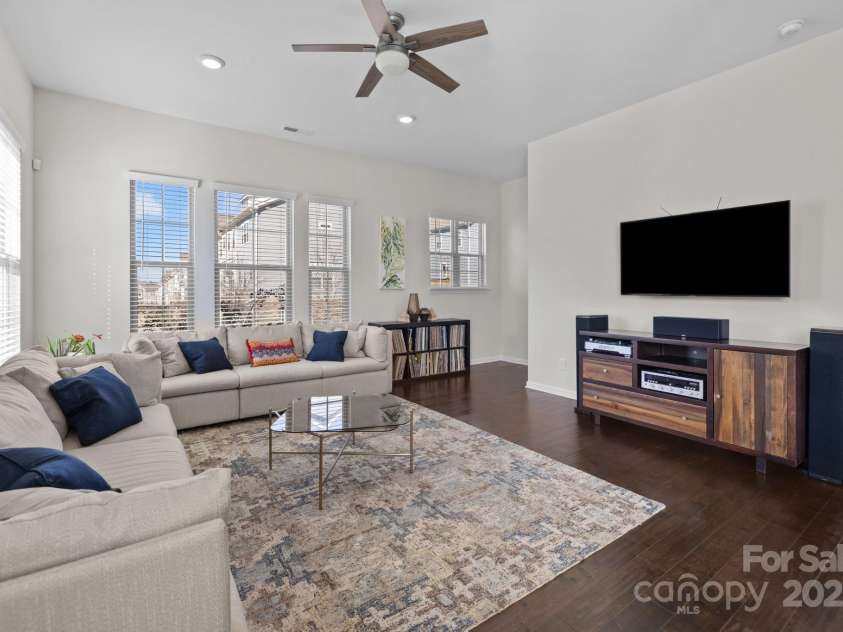 9804 Ainslie Downs Street, Charlotte, NC 28273.  MLS# CAR4225132, YatesRealty ID 3233. 