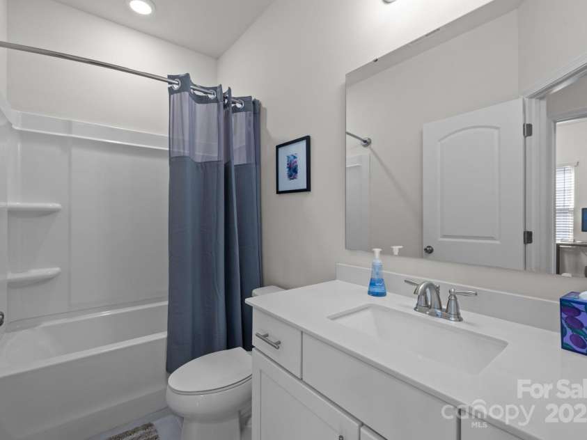 9804 Ainslie Downs Street, Charlotte, NC 28273.  MLS# CAR4225132, YatesRealty ID 3233. 