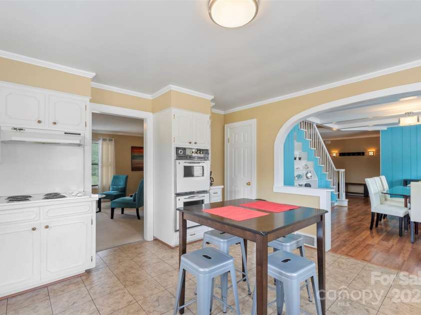 1513 Ridge Avenue, Kannapolis, NC 28083.  MLS# CAR4284529, YatesRealty ID 32330. 