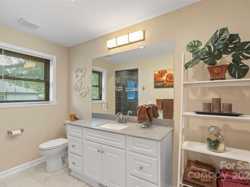 1513 Ridge Avenue, Kannapolis, NC 28083.  MLS# CAR4284529, YatesRealty ID 32330. 