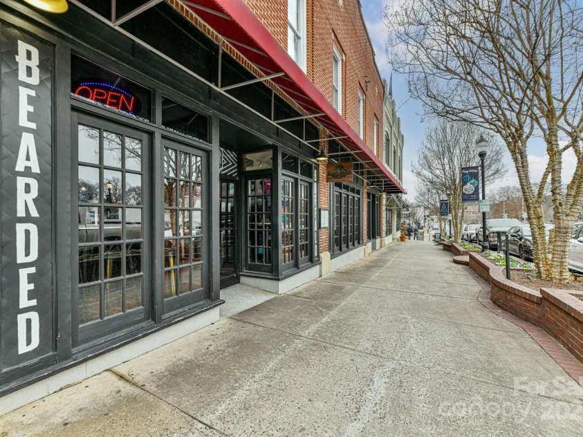 105 Howe Street, Belmont, NC 28012.  MLS# CAR4288261, YatesRealty ID 32331. 