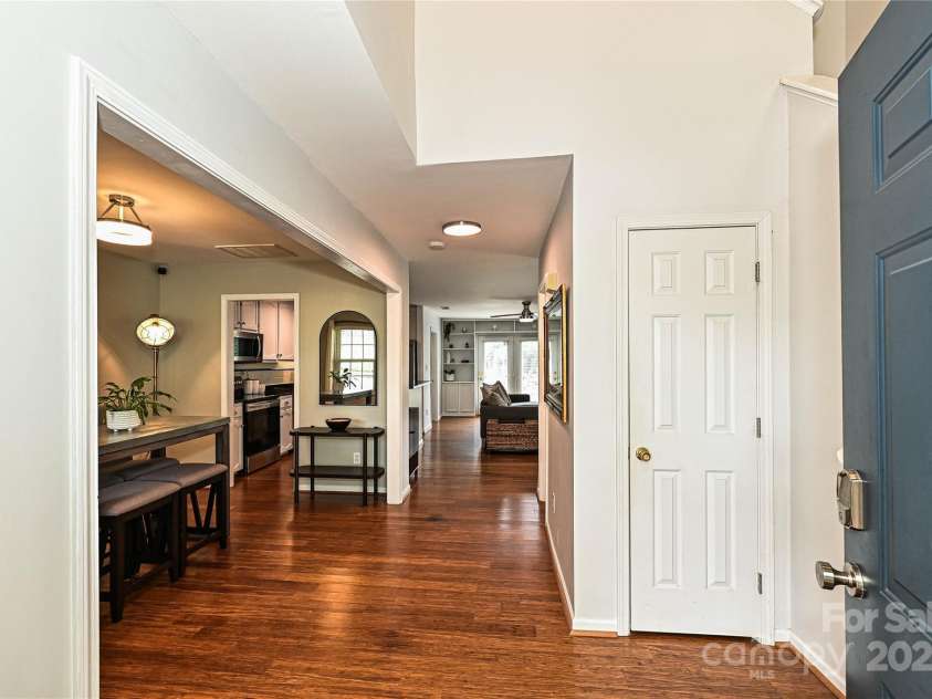 105 Howe Street, Belmont, NC 28012.  MLS# CAR4288261, YatesRealty ID 32331. Entry