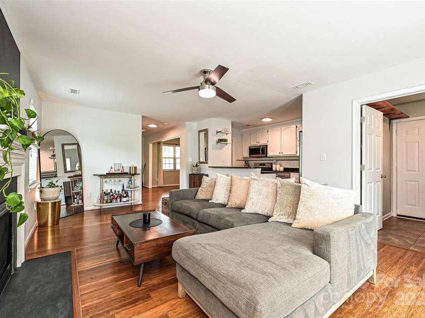 105 Howe Street, Belmont, NC 28012.  MLS# CAR4288261, YatesRealty ID 32331. Living Room