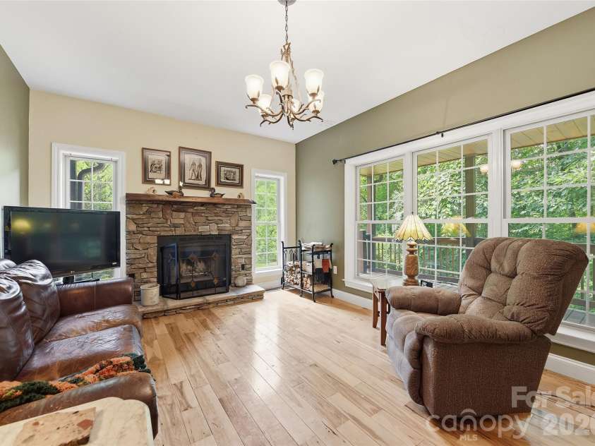 229 Rippling Brook Road, Sylva, NC 28779.  MLS# CAR4396681, YatesRealty ID 32331. 