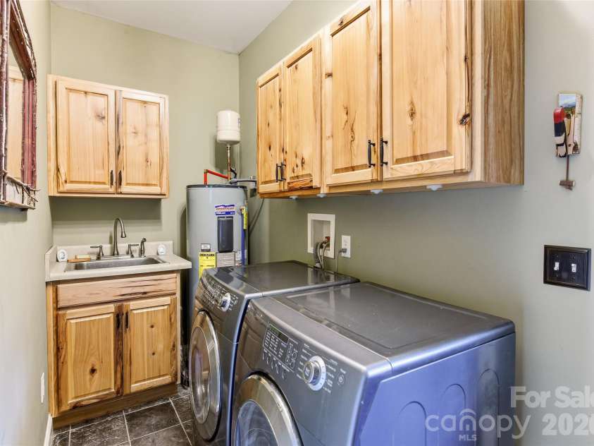 229 Rippling Brook Road, Sylva, NC 28779.  MLS# CAR4396681, YatesRealty ID 32331. 