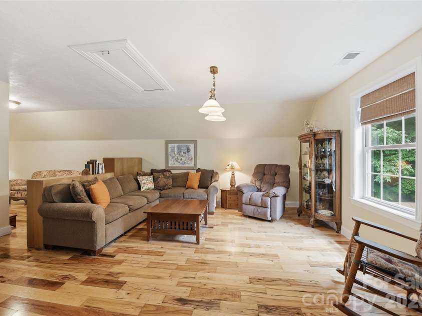 229 Rippling Brook Road, Sylva, NC 28779.  MLS# CAR4396681, YatesRealty ID 32331. 