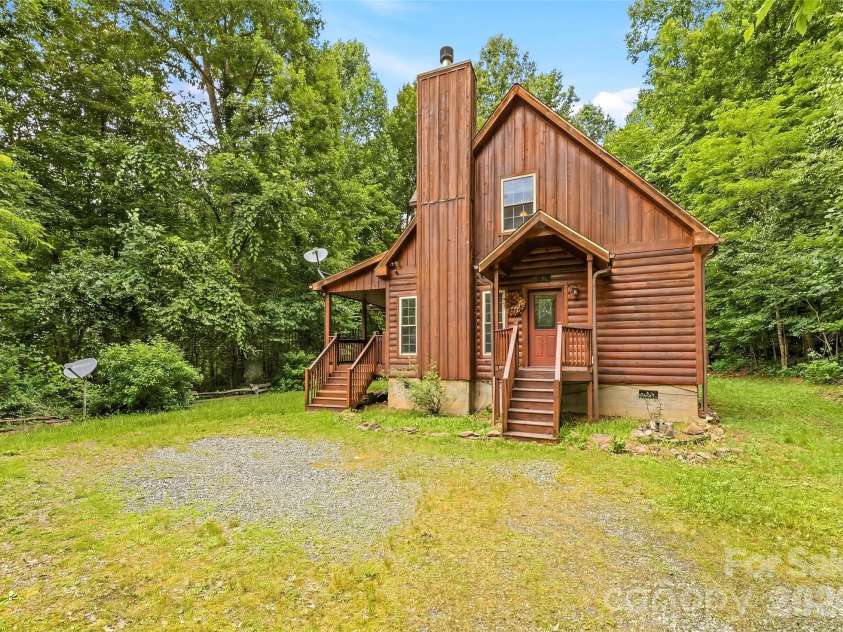 229 Rippling Brook Road, Sylva, NC 28779.  MLS# CAR4396681, YatesRealty ID 32331. 