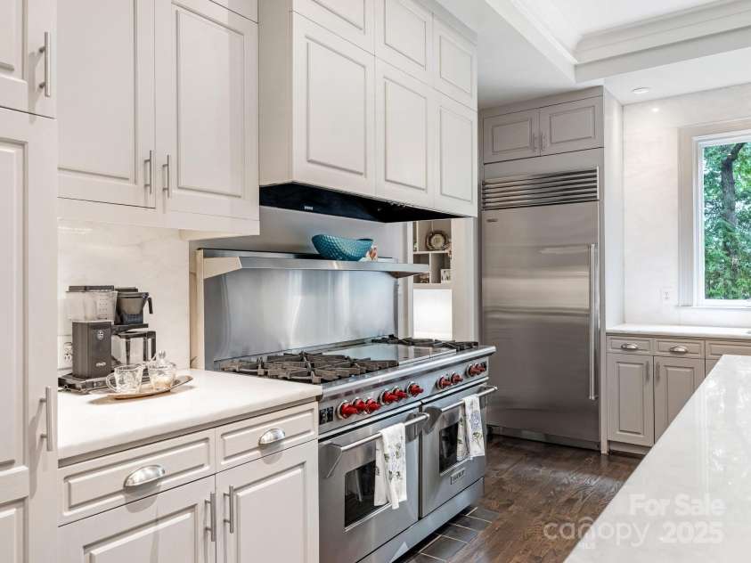 4119 Carnoustie Lane, Charlotte, NC 28210.  MLS# CAR4290999, YatesRealty ID 32332. Kitchen