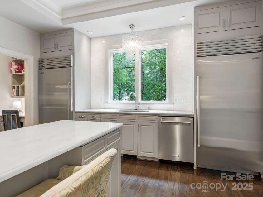 4119 Carnoustie Lane, Charlotte, NC 28210.  MLS# CAR4290999, YatesRealty ID 32332. Kitchen