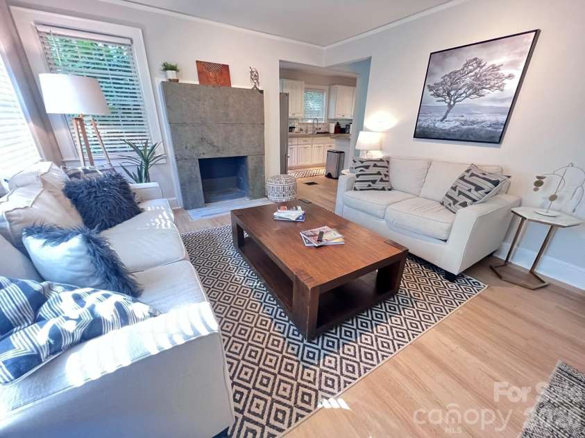 4317 Ruskin Drive, Charlotte, NC 28209.  MLS# CAR4394530, YatesRealty ID 32333. 
