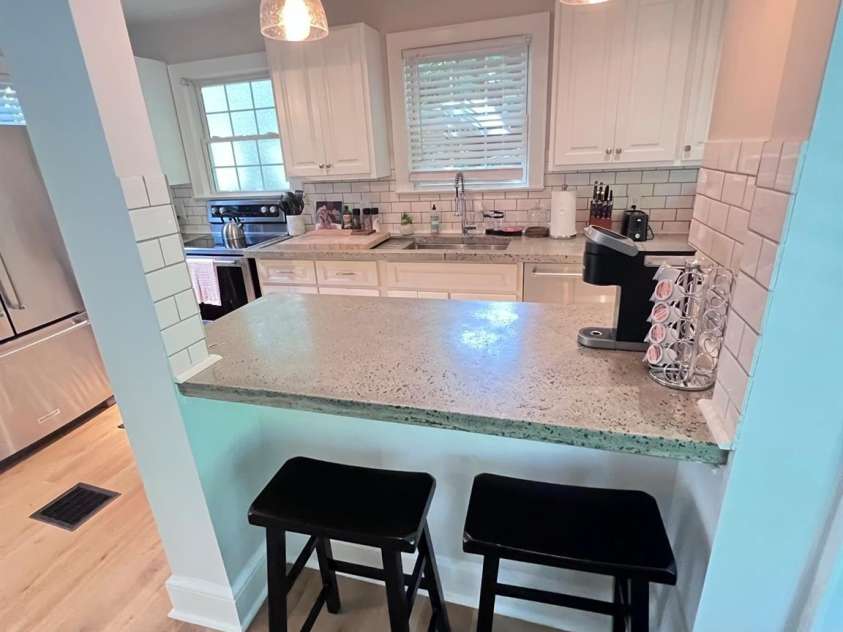 4317 Ruskin Drive, Charlotte, NC 28209.  MLS# CAR4394530, YatesRealty ID 32333. 