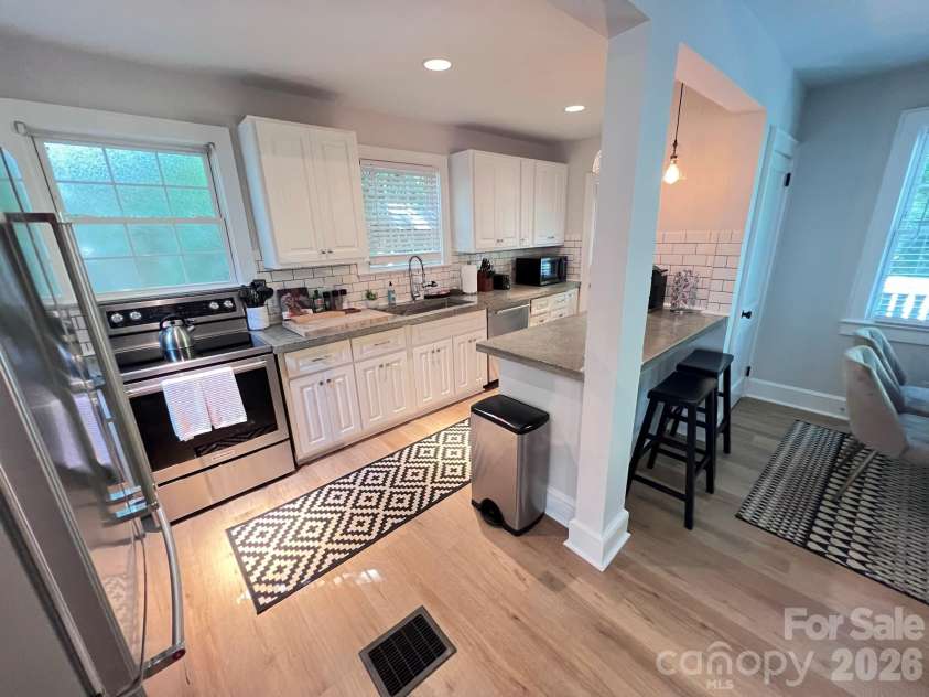 4317 Ruskin Drive, Charlotte, NC 28209.  MLS# CAR4394530, YatesRealty ID 32333. 
