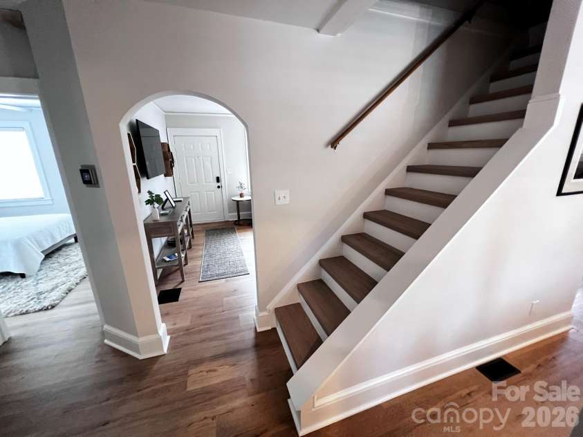 4317 Ruskin Drive, Charlotte, NC 28209.  MLS# CAR4394530, YatesRealty ID 32333. 