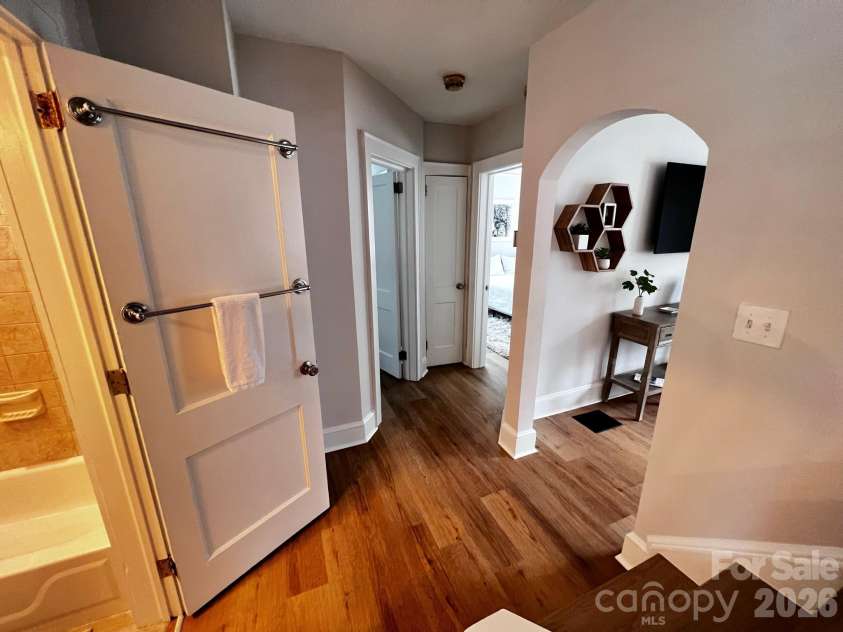 4317 Ruskin Drive, Charlotte, NC 28209.  MLS# CAR4394530, YatesRealty ID 32333. 