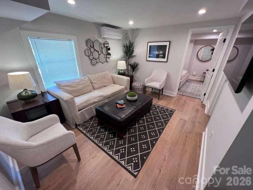 4317 Ruskin Drive, Charlotte, NC 28209.  MLS# CAR4394530, YatesRealty ID 32333. 