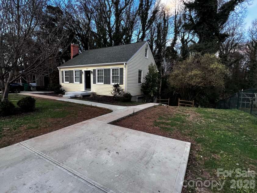 4317 Ruskin Drive, Charlotte, NC 28209.  MLS# CAR4394530, YatesRealty ID 32333. 