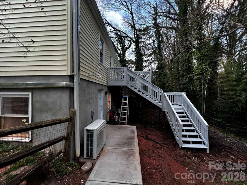 4317 Ruskin Drive, Charlotte, NC 28209.  MLS# CAR4394530, YatesRealty ID 32333. 
