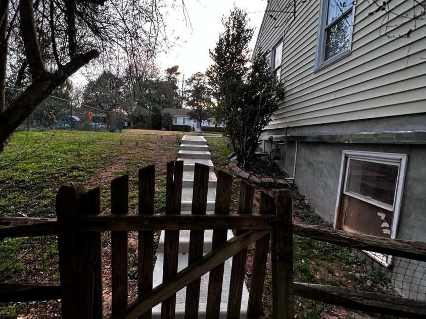 4317 Ruskin Drive, Charlotte, NC 28209.  MLS# CAR4394530, YatesRealty ID 32333. 