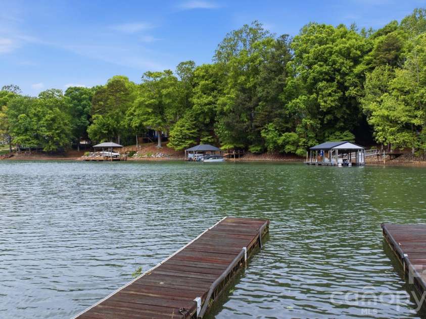 142 Seekirk Drive, Troutman, NC 28166.  MLS# CAR4396157, YatesRealty ID 32335. 