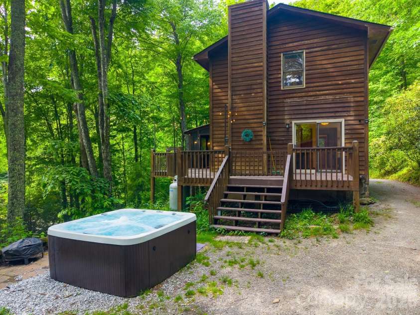 903 Plott Balsam Road, Maggie Valley, NC 28751.  MLS# CAR4396699, YatesRealty ID 32336. 