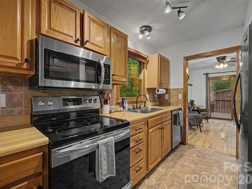 903 Plott Balsam Road, Maggie Valley, NC 28751.  MLS# CAR4396699, YatesRealty ID 32336. 