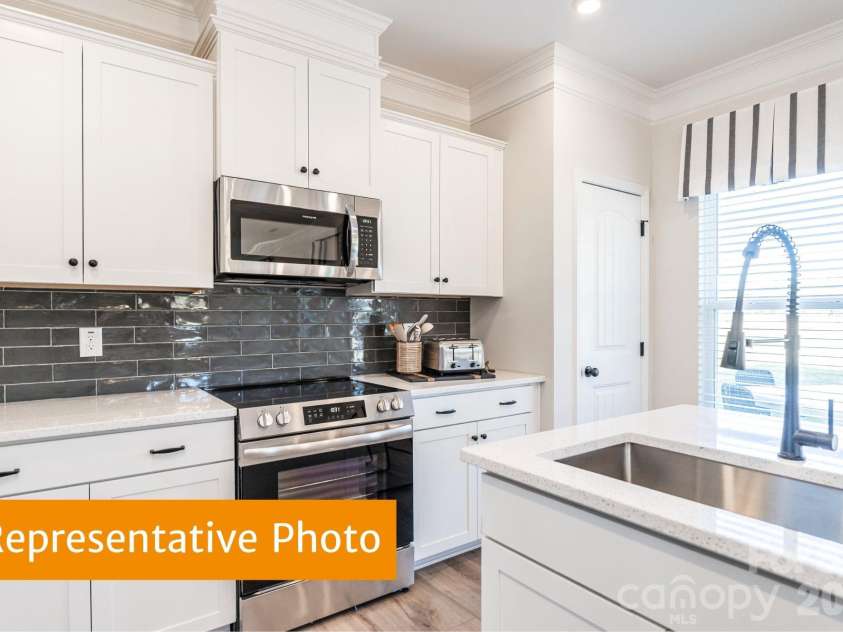 518 Lively Crescent, Monroe, NC 28110.  MLS# CAR4341741, YatesRealty ID 3234. 