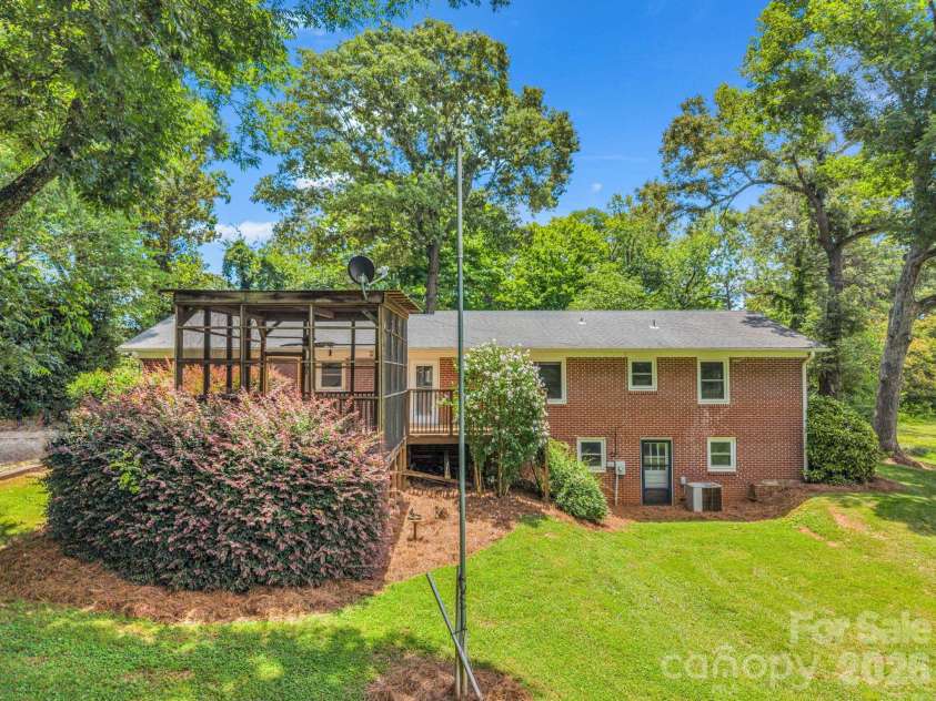 184 Edwards Street, Rutherfordton, NC 28139.  MLS# CAR4396063, YatesRealty ID 32340. 