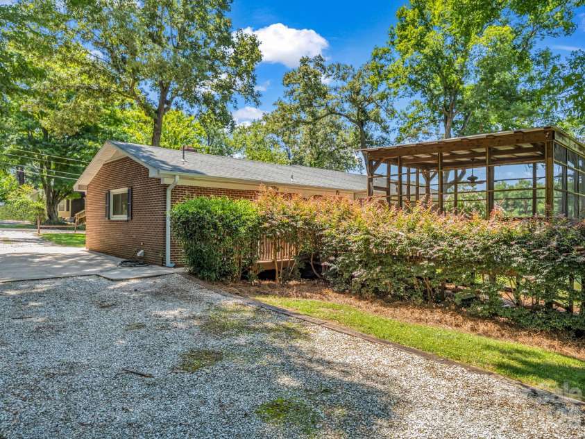 184 Edwards Street, Rutherfordton, NC 28139.  MLS# CAR4396063, YatesRealty ID 32340. 