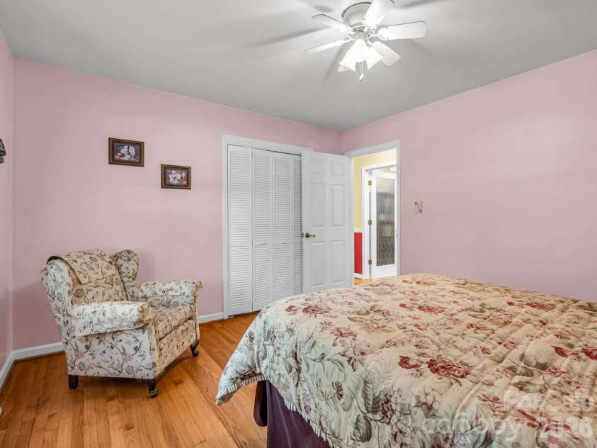 184 Edwards Street, Rutherfordton, NC 28139.  MLS# CAR4396063, YatesRealty ID 32340. 