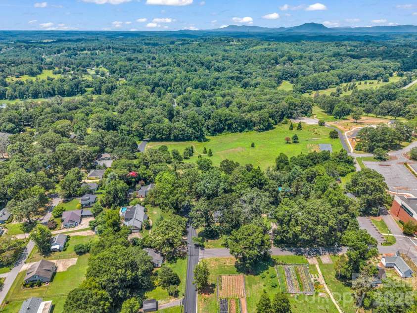 184 Edwards Street, Rutherfordton, NC 28139.  MLS# CAR4396063, YatesRealty ID 32340. 