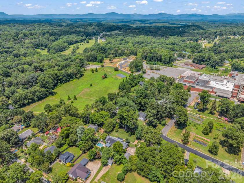 184 Edwards Street, Rutherfordton, NC 28139.  MLS# CAR4396063, YatesRealty ID 32340. 