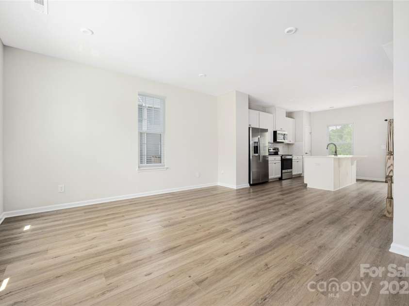 3120 Beeler Lane, Charlotte, NC 28208.  MLS# CAR4292825, YatesRealty ID 32340. 