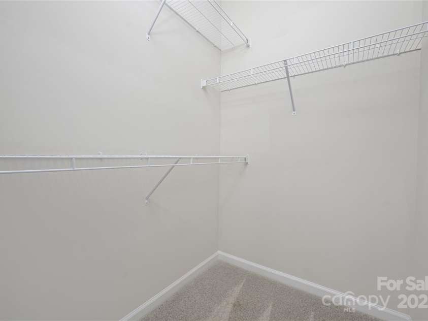 3120 Beeler Lane, Charlotte, NC 28208.  MLS# CAR4292825, YatesRealty ID 32340. 