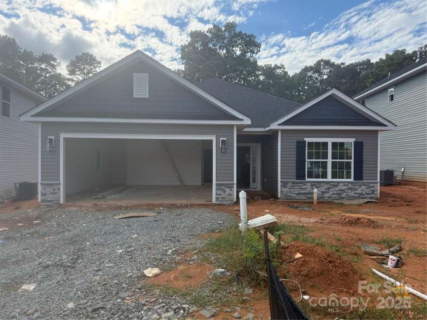 3949 Port Richmond Avenue, Gastonia, NC 28056.  MLS# CAR4292369, YatesRealty ID 32341. Front View